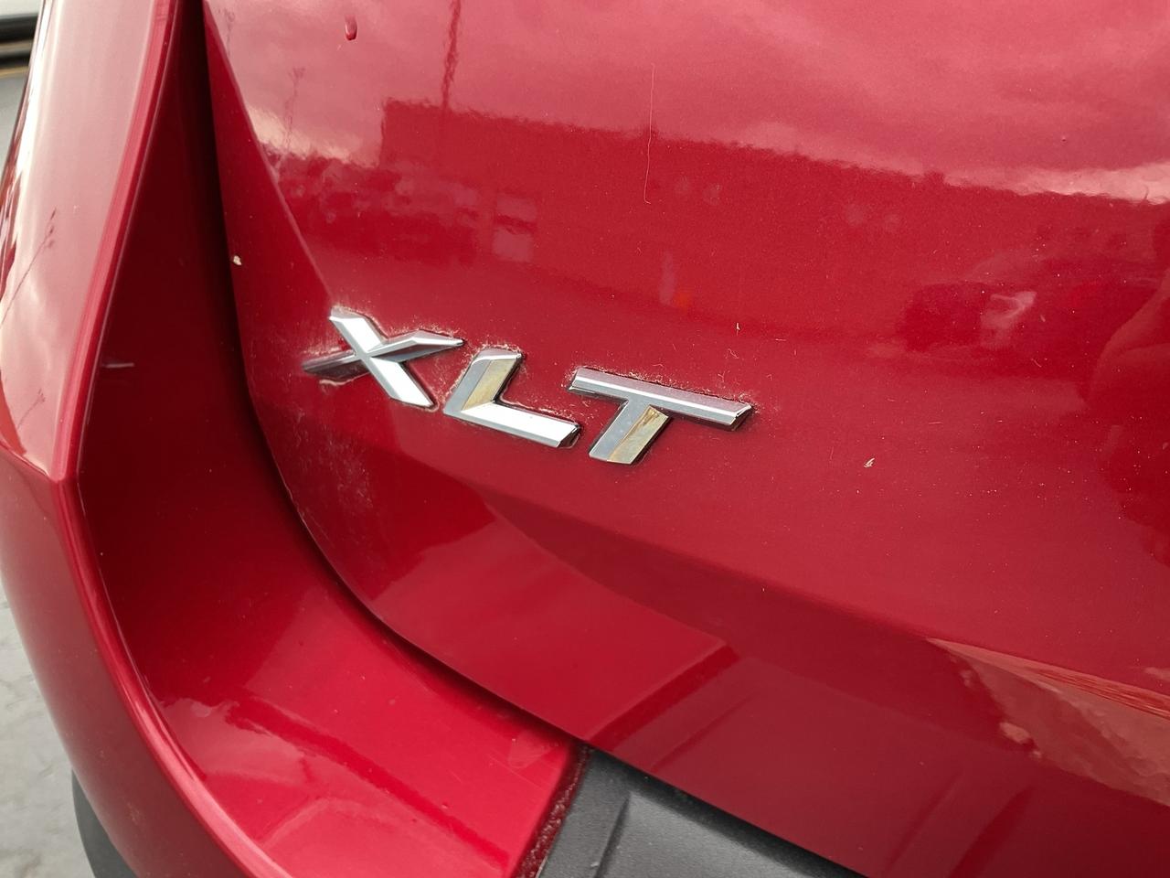 2020 Ford Explorer  Photo