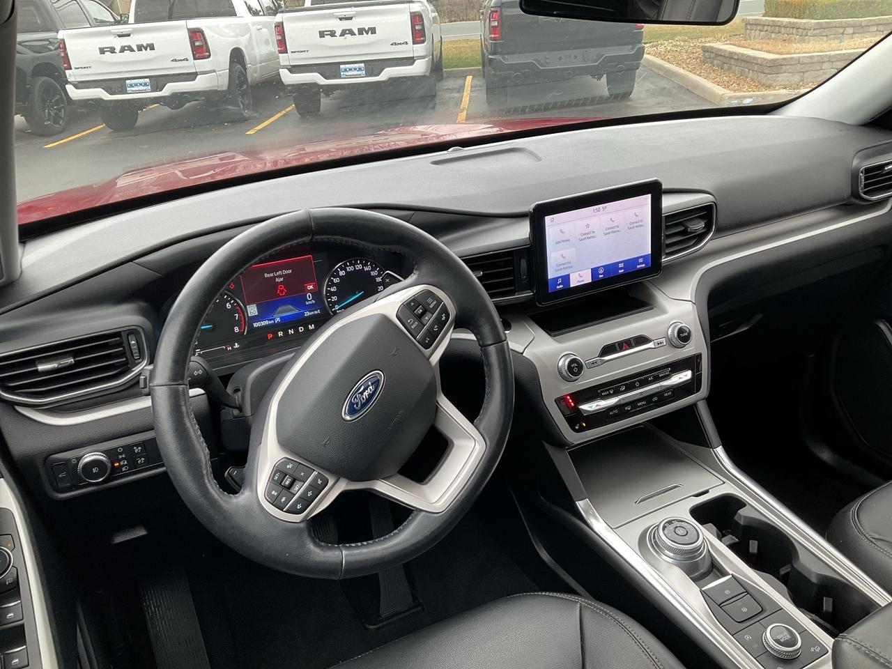 2020 Ford Explorer  Photo