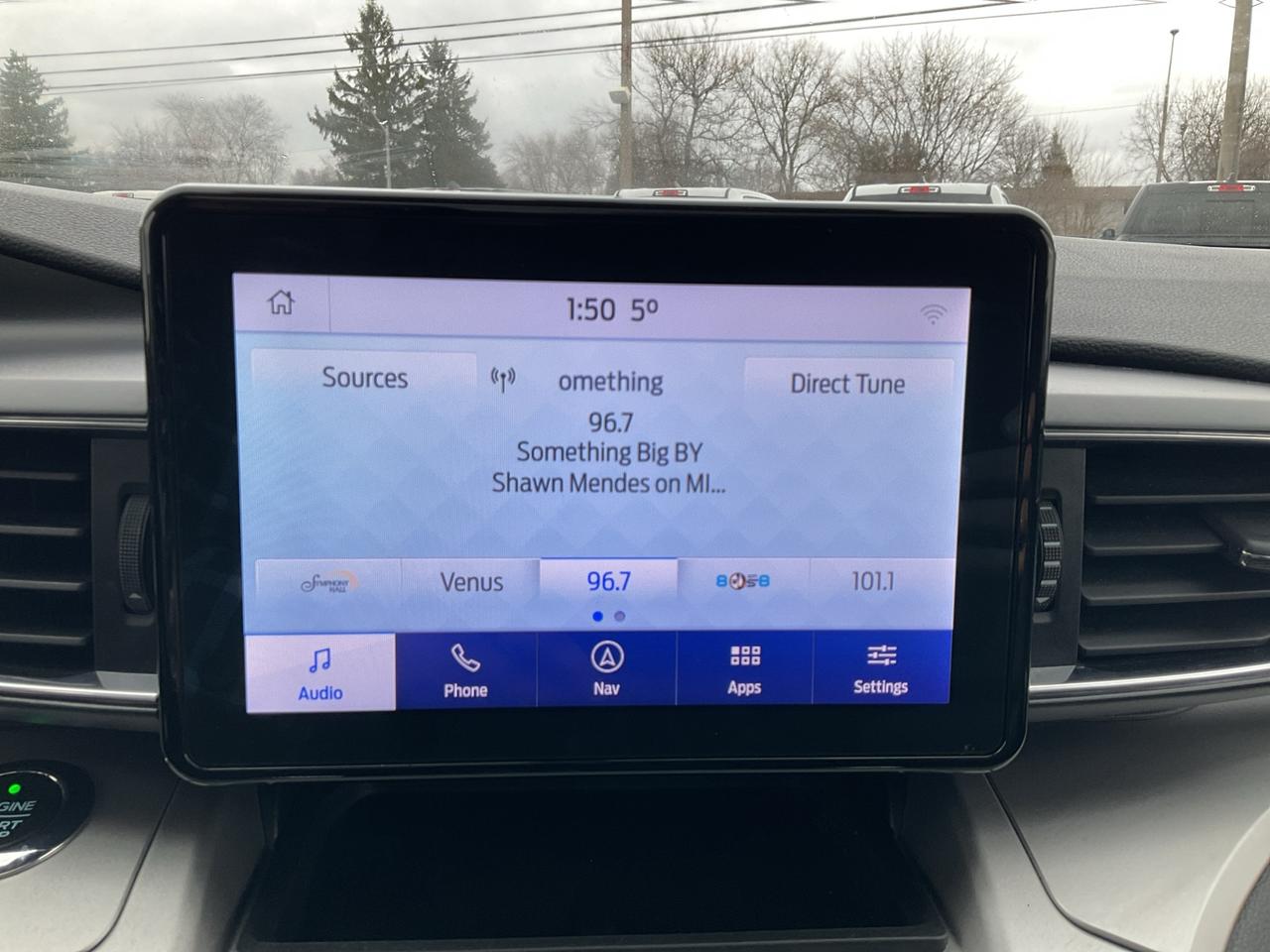 2020 Ford Explorer  Photo