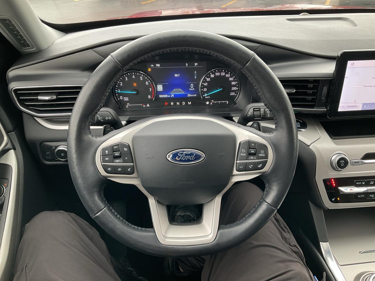 2020 Ford Explorer  Photo