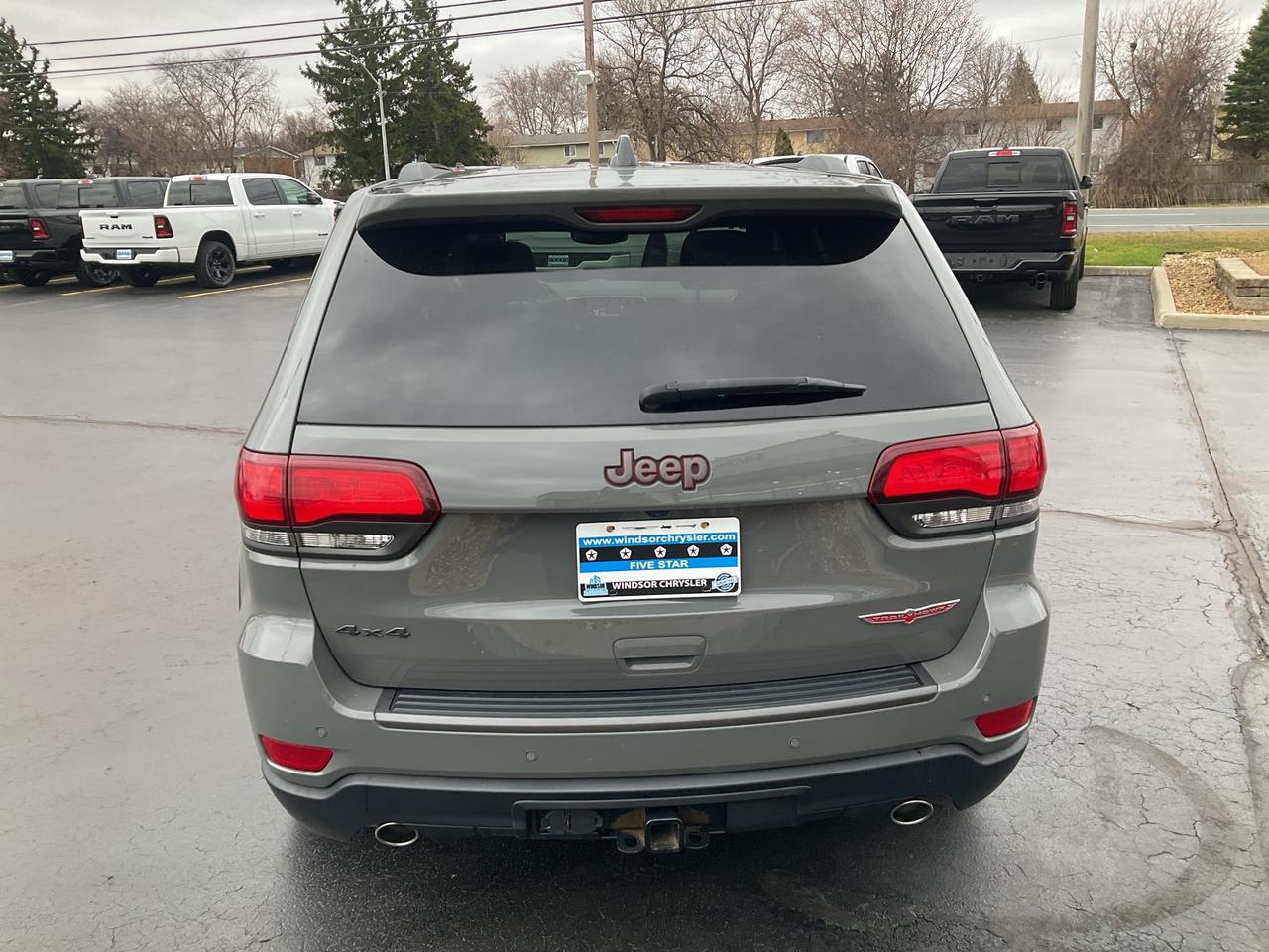 2019 Jeep Grand Cherokee LEATHER / MOON ROOF / AIR SUSPENSION Photo
