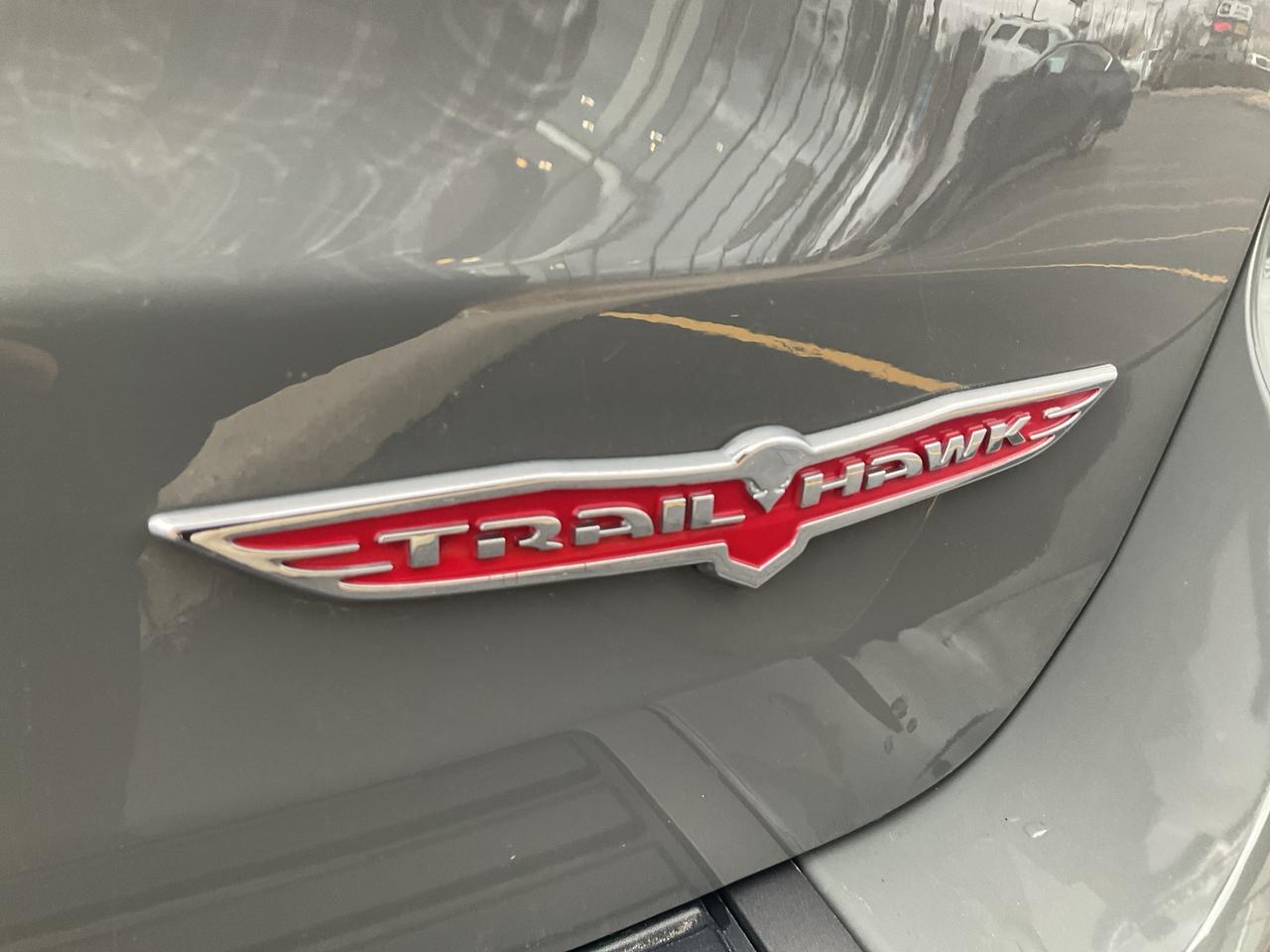 2019 Jeep Grand Cherokee LEATHER / MOON ROOF / AIR SUSPENSION Photo