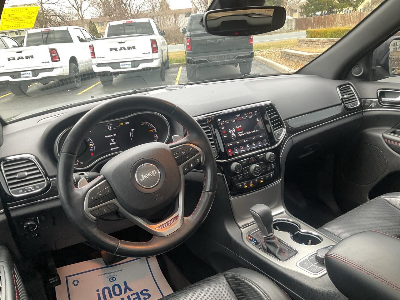 2019 Jeep Grand Cherokee LEATHER / MOON ROOF / AIR SUSPENSION Photo