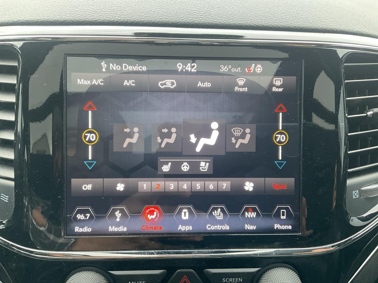 2019 Jeep Grand Cherokee LEATHER / MOON ROOF / AIR SUSPENSION Photo