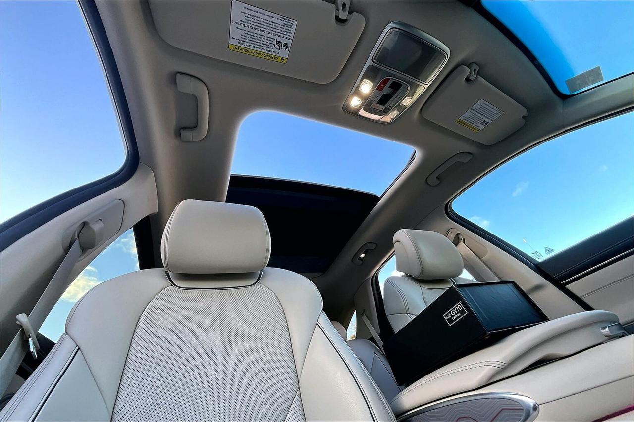 2025 Genesis GV70 2.5T Advanced | Vented Leather | Panoroof | AWD Photo