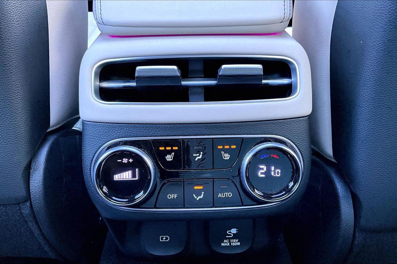 2025 Genesis GV70 2.5T Advanced | Vented Leather | Panoroof | AWD Photo