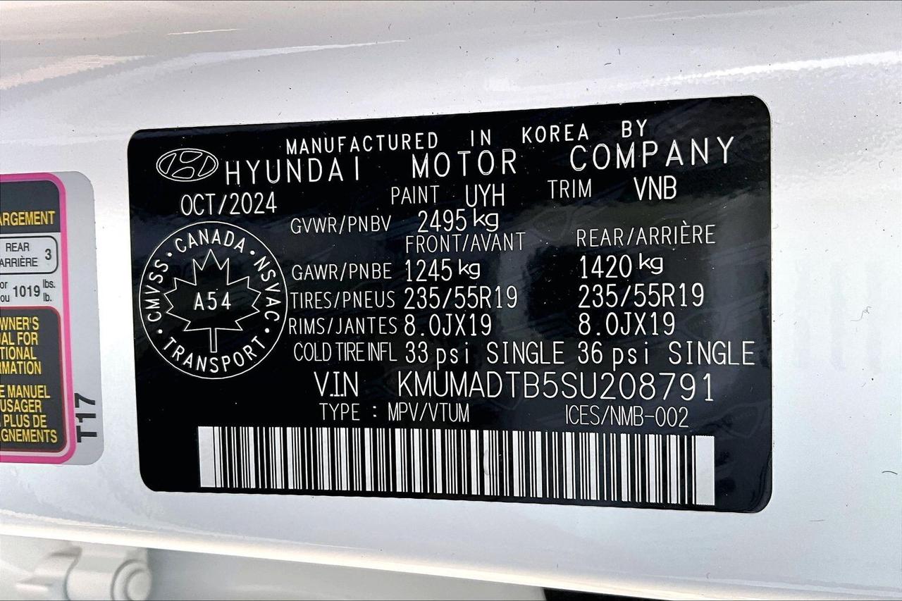 2025 Genesis GV70 2.5T Advanced | Vented Leather | Panoroof | AWD Photo