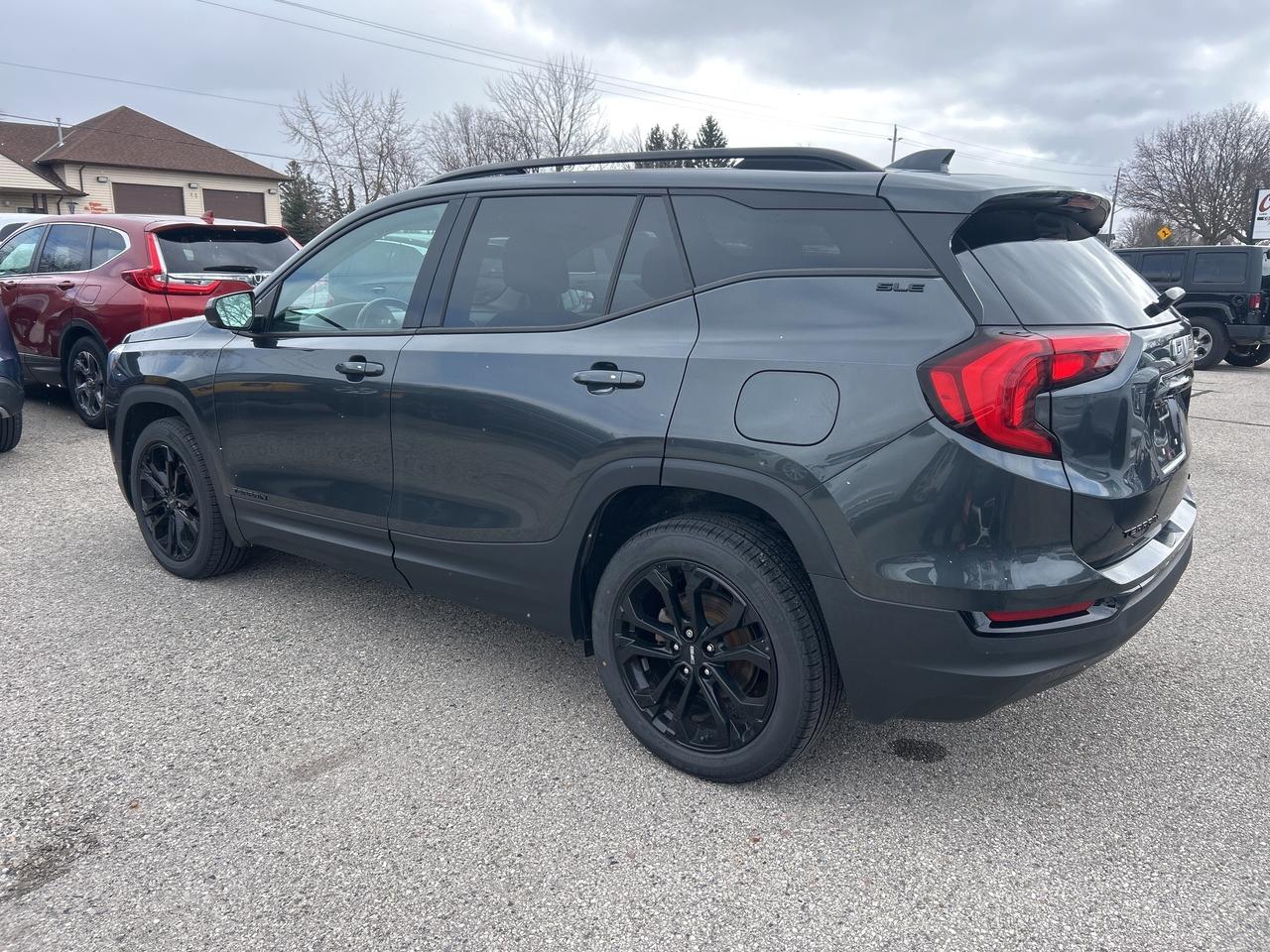 2019 GMC Terrain SLE, AWD, CLEAN CARFAX, HEATED CLOTH SEATS! Photo