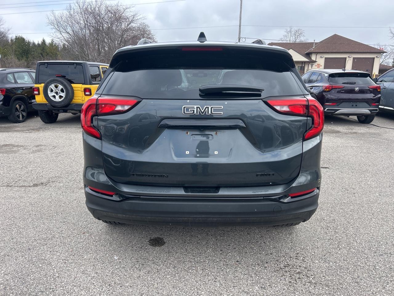 2019 GMC Terrain SLE, AWD, CLEAN CARFAX, HEATED CLOTH SEATS! - Photo #5
