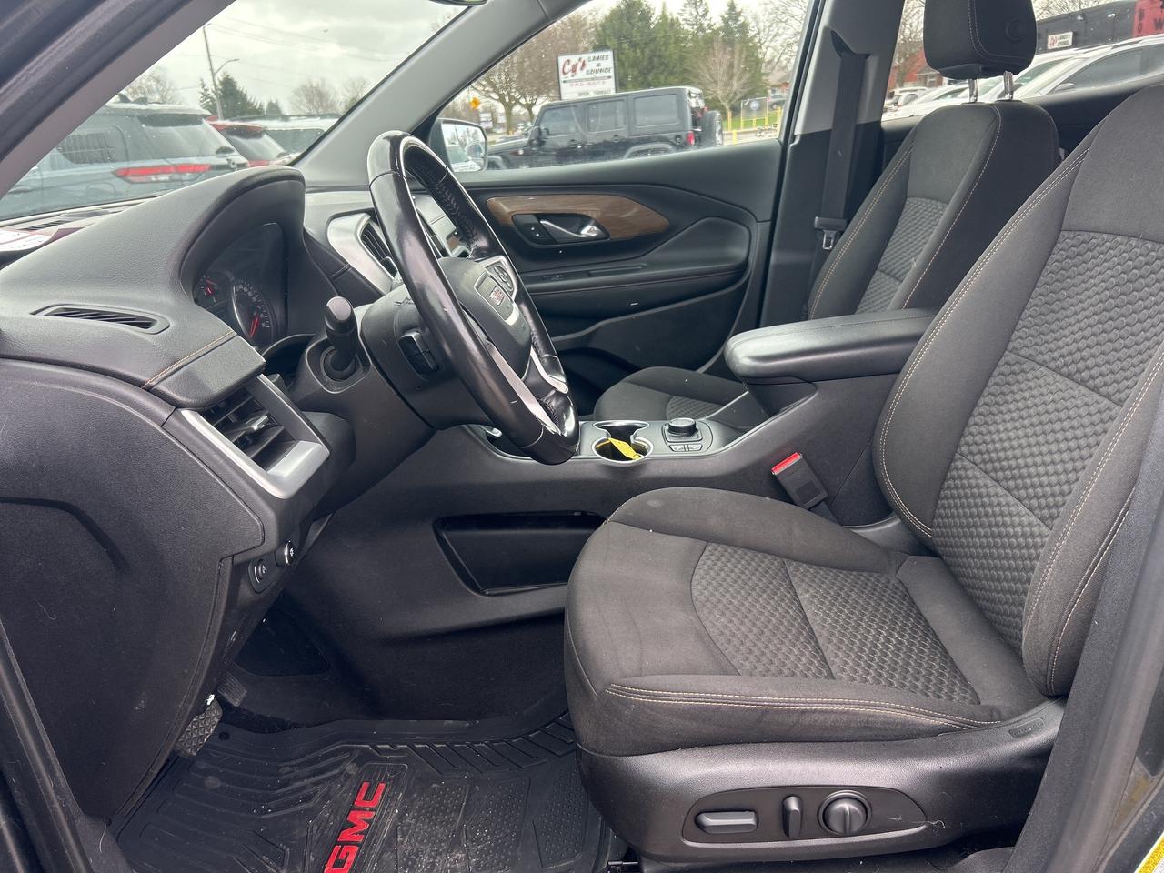 2019 GMC Terrain SLE, AWD, CLEAN CARFAX, HEATED CLOTH SEATS! - Photo #14
