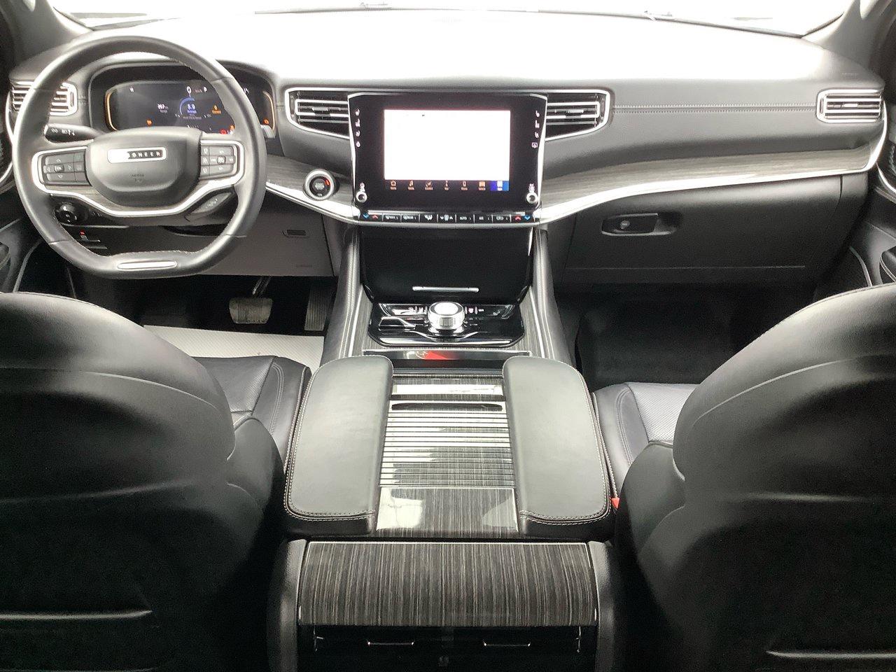 2022 Jeep Wagoneer PREMIUM Photo