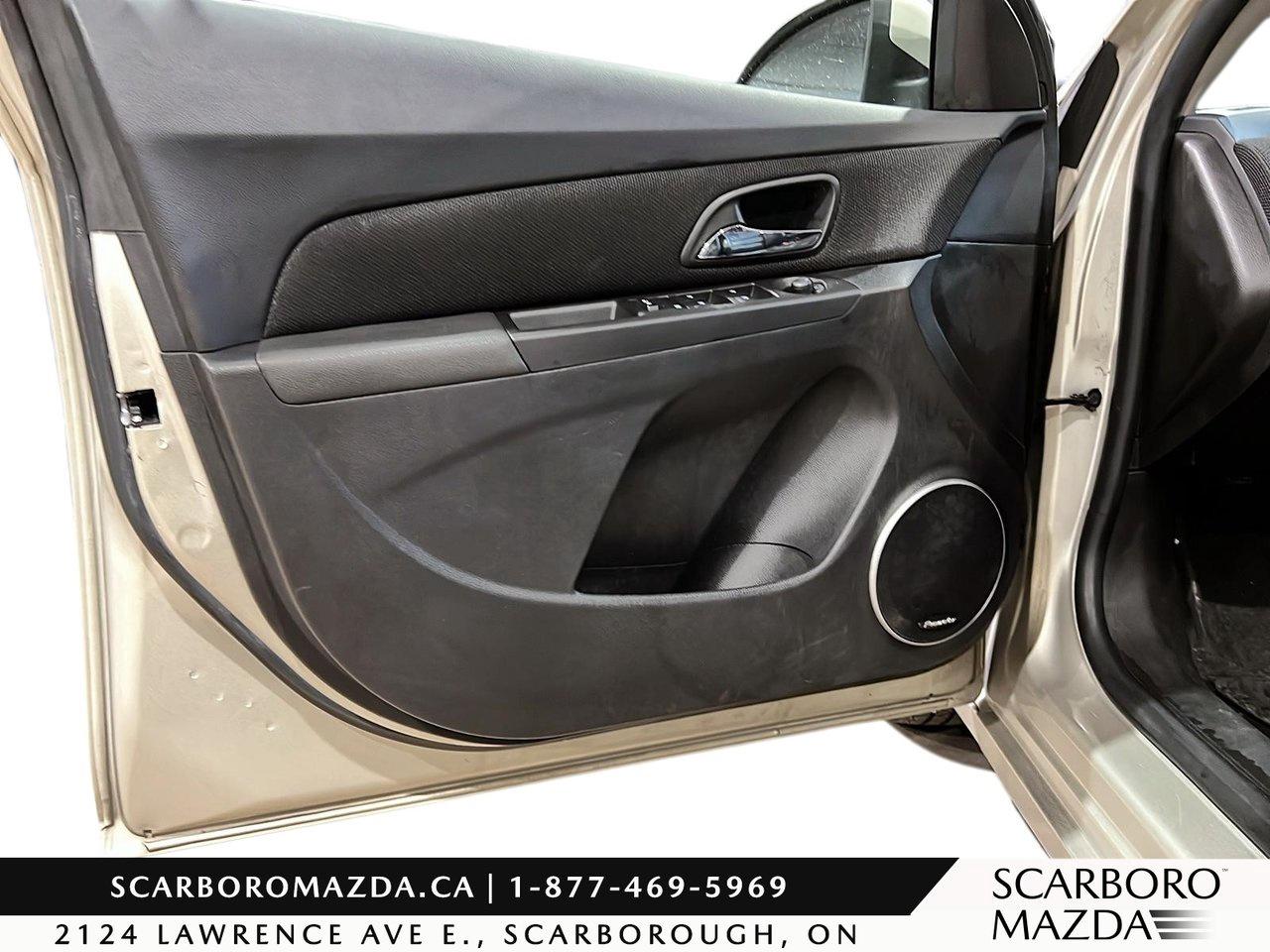 2015 Chevrolet Cruze 2LT Photo