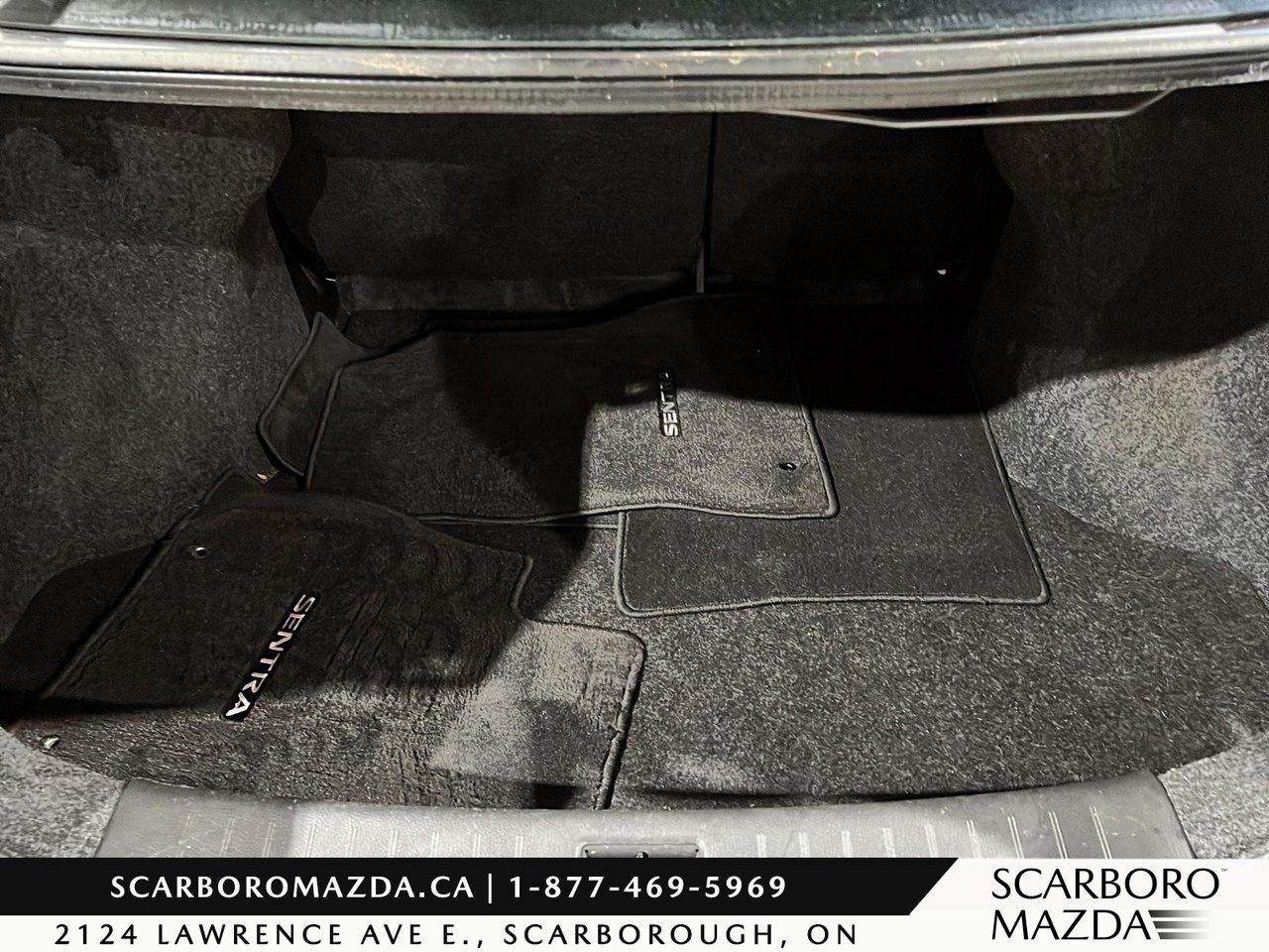 2017 Nissan Sentra SV Photo