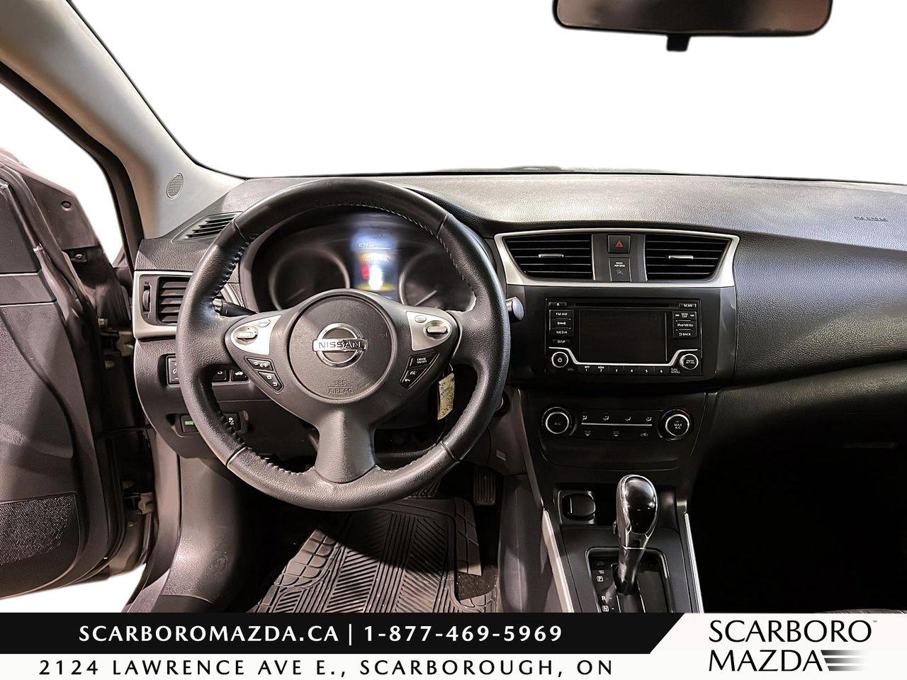 2017 Nissan Sentra SV Photo