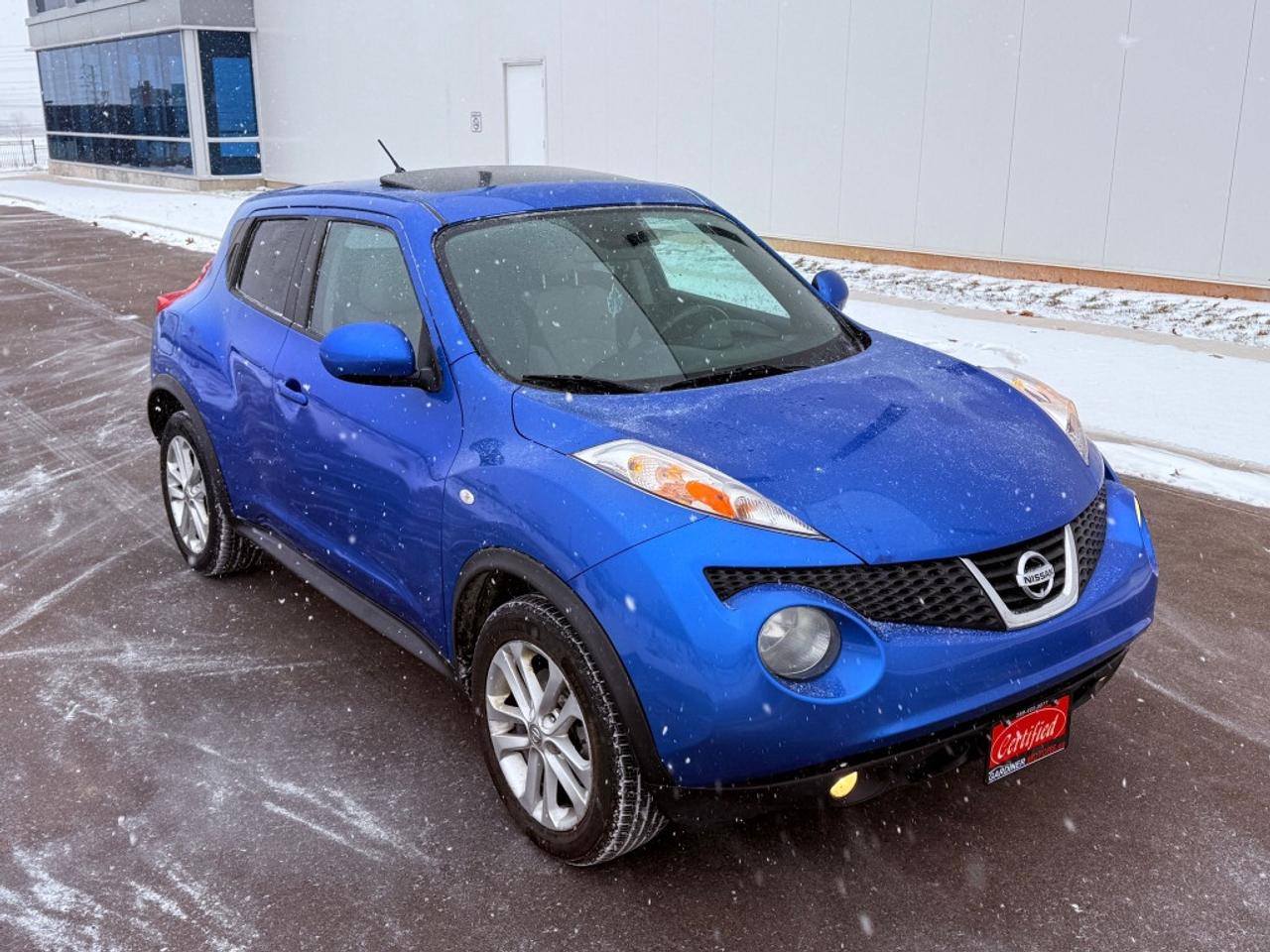 2011 Nissan Juke SL 4dr fwd CVT Photo