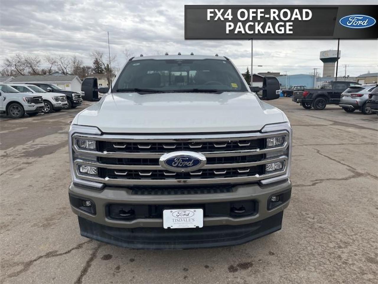 2026 Ford F-350 Super Duty King Ranch Photo3