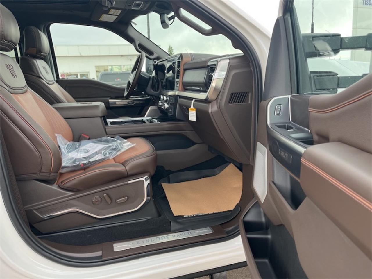 2026 Ford F-350 Super Duty King Ranch Photo5