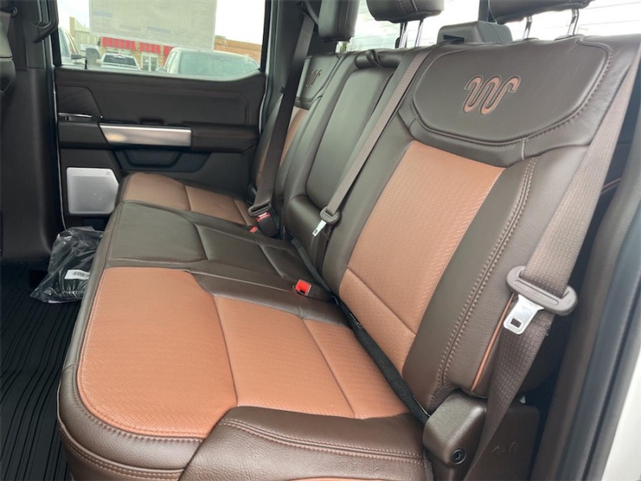 2026 Ford F-350 Super Duty King Ranch Photo5