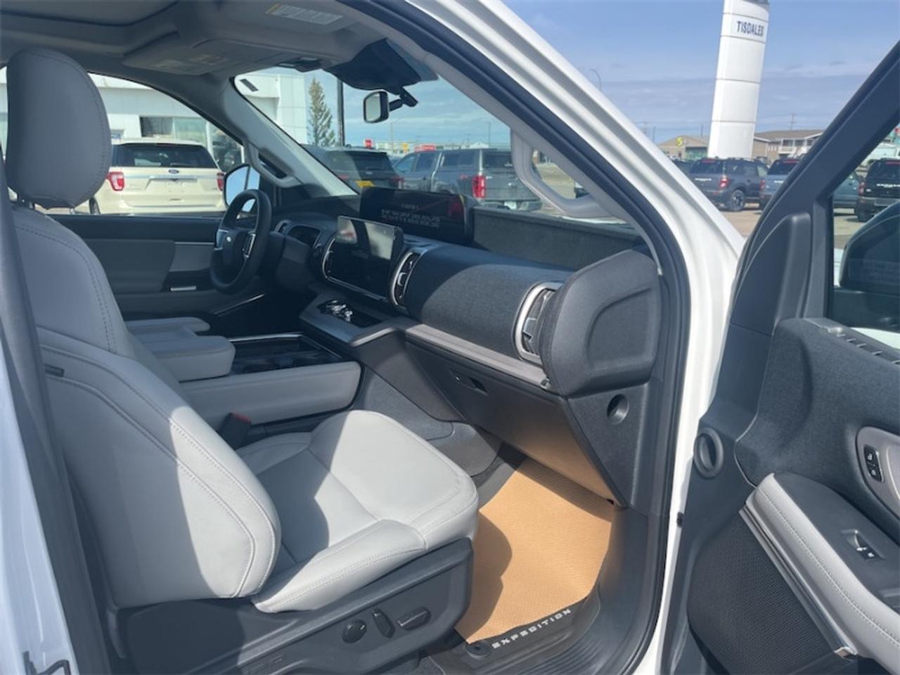 2026 Ford Expedition Active  - Navigation -  Power Liftgate Photo5
