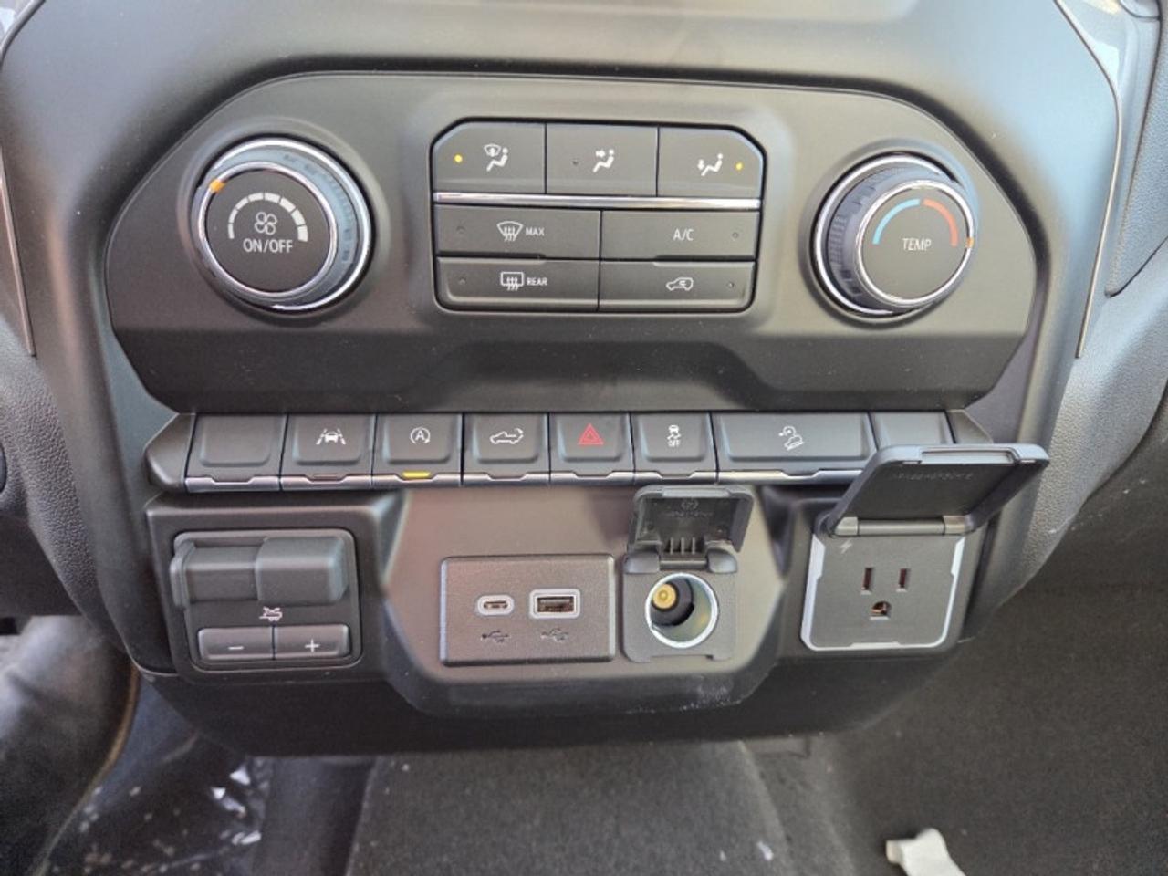 2026 Chevrolet Silverado 1500 Custom Trail Boss Photo