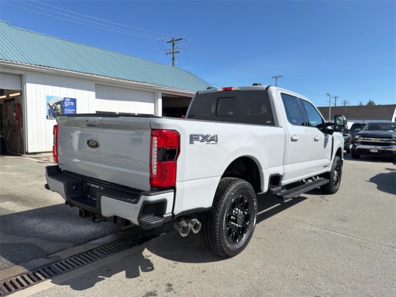 2026 Ford F-350 Super Duty Lariat  - Premium Audio Photo4