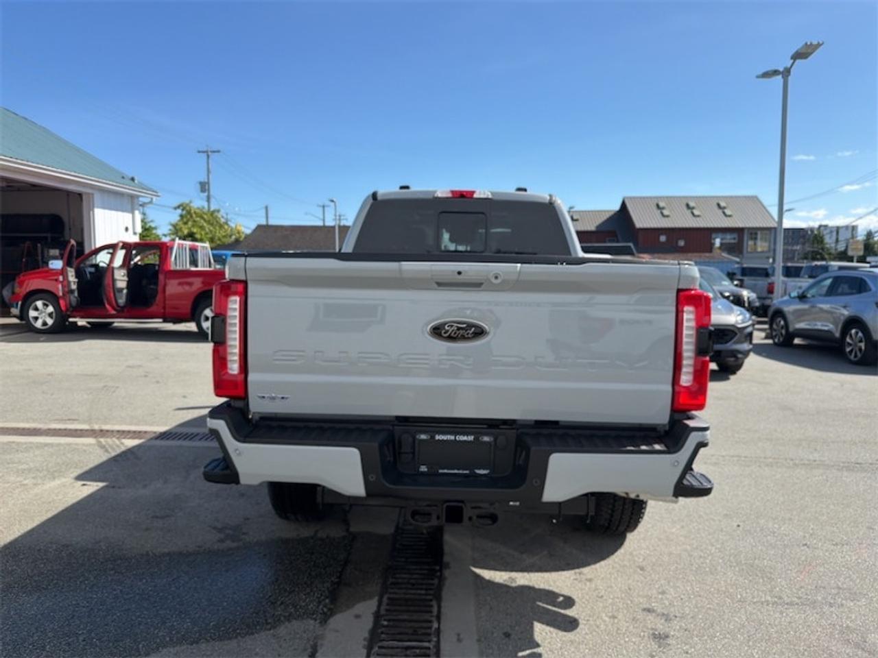 2026 Ford F-350 Super Duty Lariat  - Premium Audio Photo3