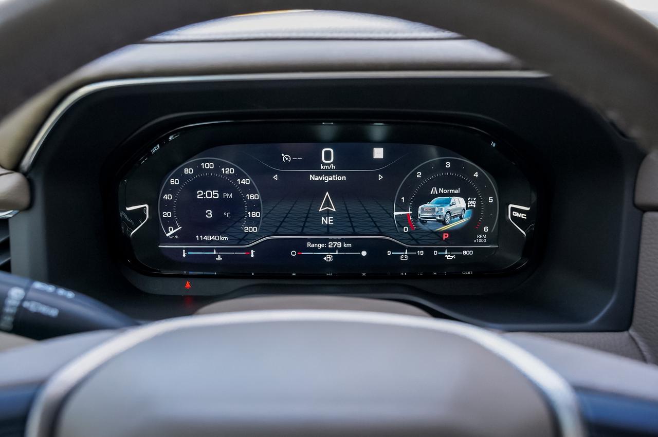 2023 GMC Yukon Denali | Captain Seats | rear Entertainment Photo