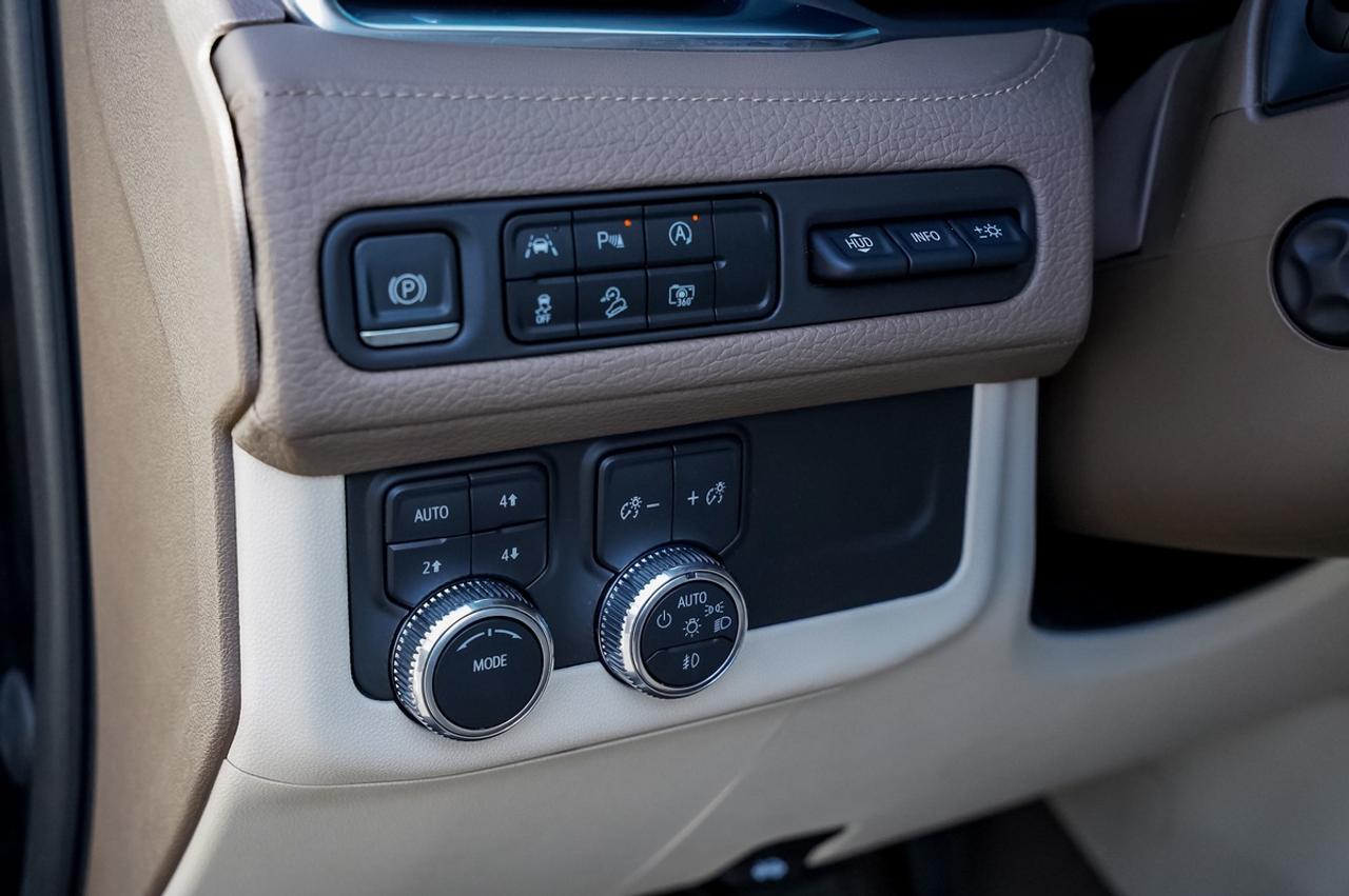 2023 GMC Yukon Denali | Captain Seats | rear Entertainment Photo