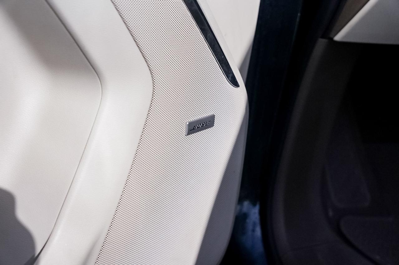 2023 GMC Yukon Denali | Captain Seats | rear Entertainment Photo