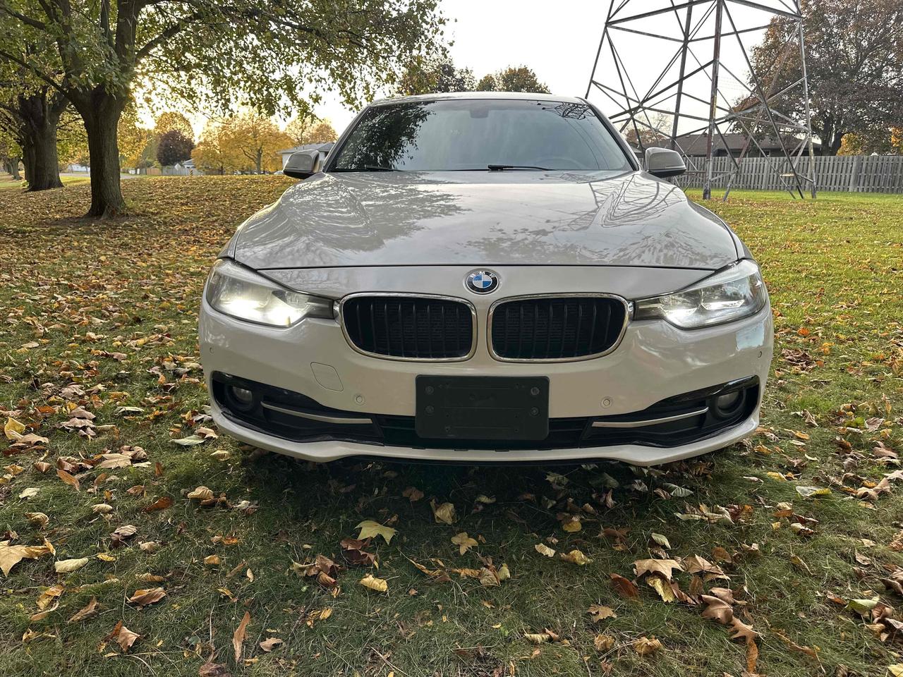 2016 BMW 3-Series 320i xDrive Photo