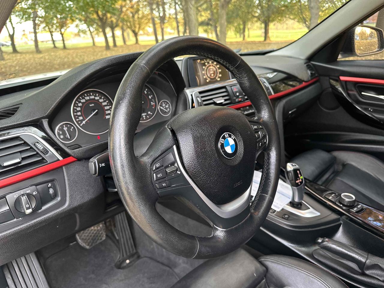 2016 BMW 3-Series 320i xDrive Photo