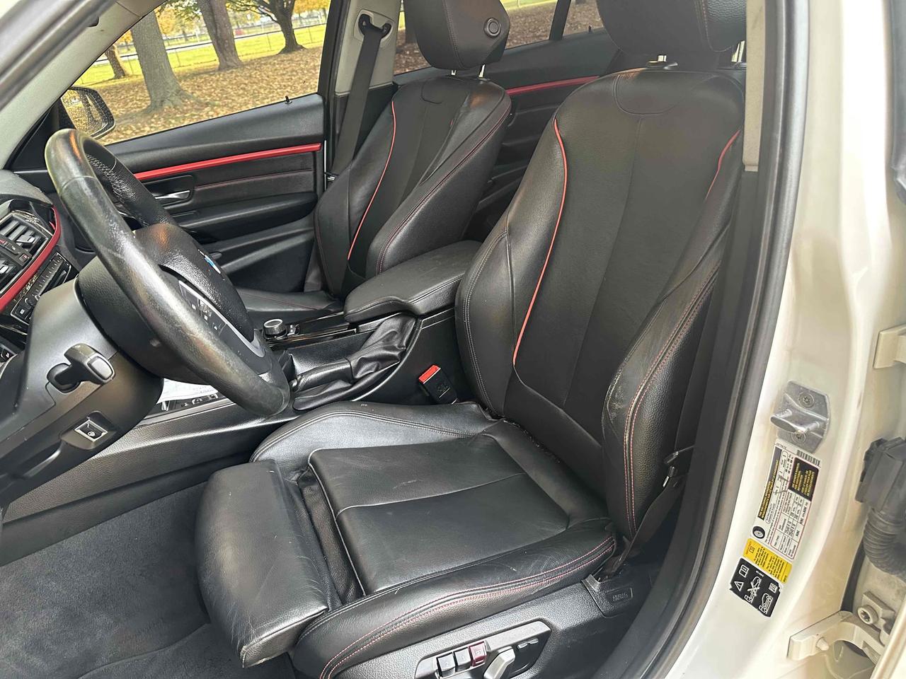 2016 BMW 3-Series 320i xDrive Photo