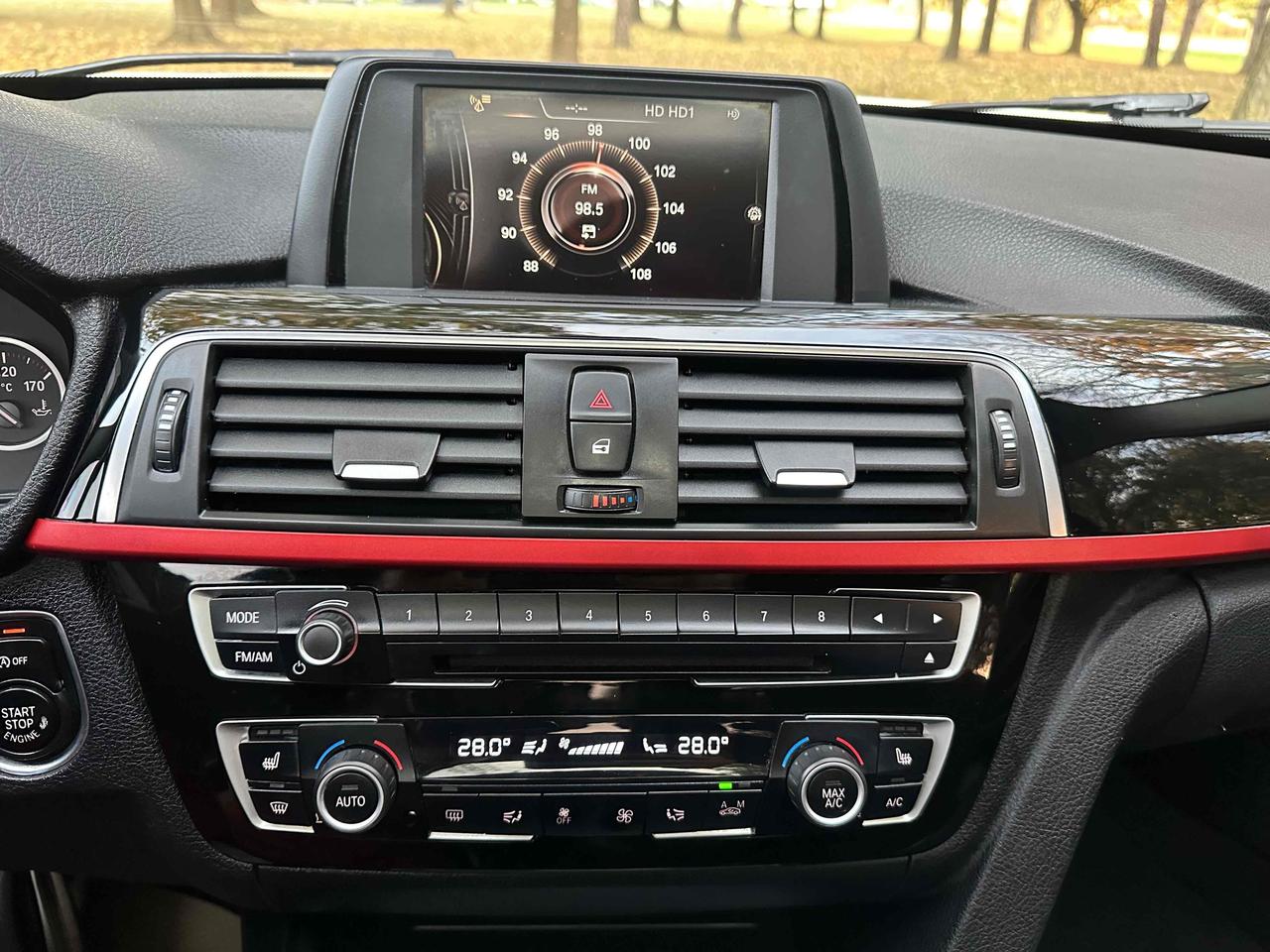 2016 BMW 3-Series 320i xDrive Photo