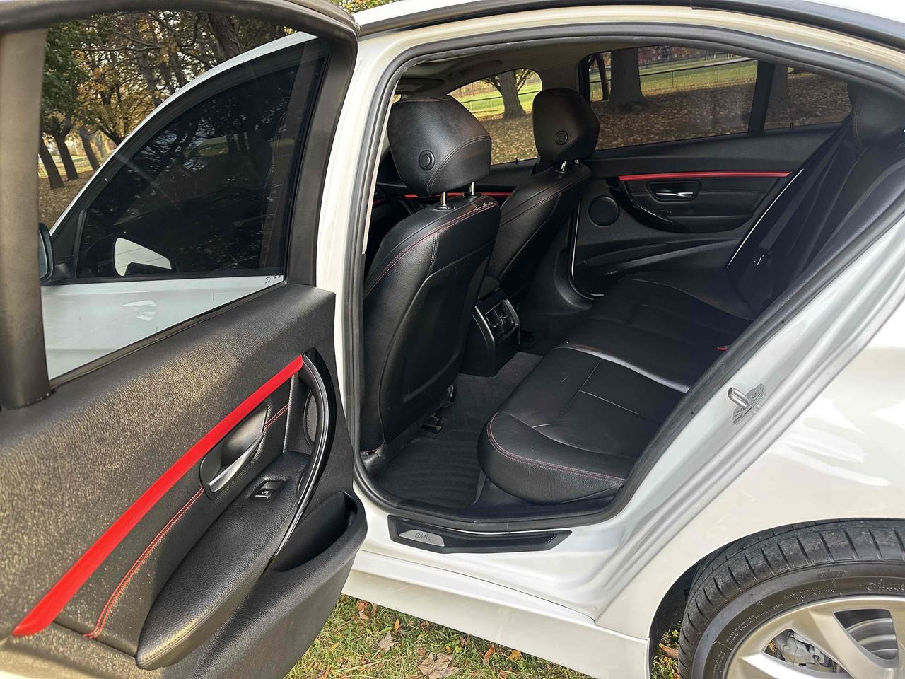 2016 BMW 3-Series 320i xDrive Photo