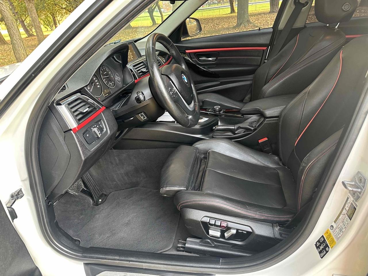 2016 BMW 3-Series 320i xDrive Photo