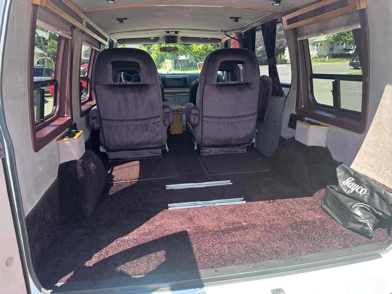 1991 Chevrolet Astro EXT CONVERSION VAN! Photo