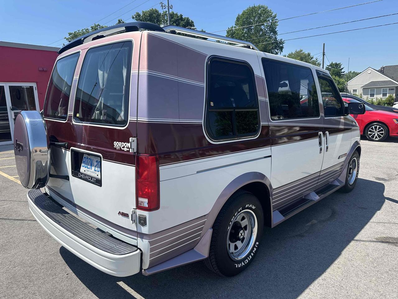 1991 Chevrolet Astro EXT CONVERSION VAN! Photo3