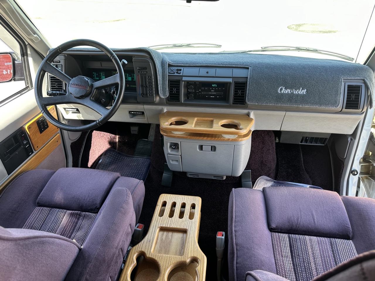 1991 Chevrolet Astro EXT CONVERSION VAN! Photo