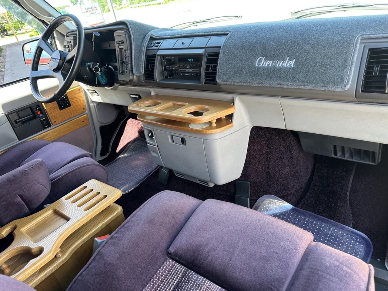 1991 Chevrolet Astro EXT CONVERSION VAN! Photo