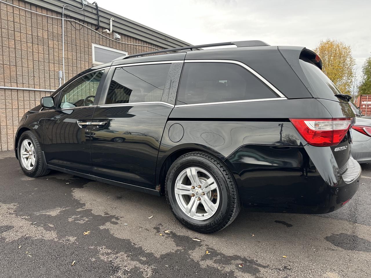 2013 Honda Odyssey EX-L Photo