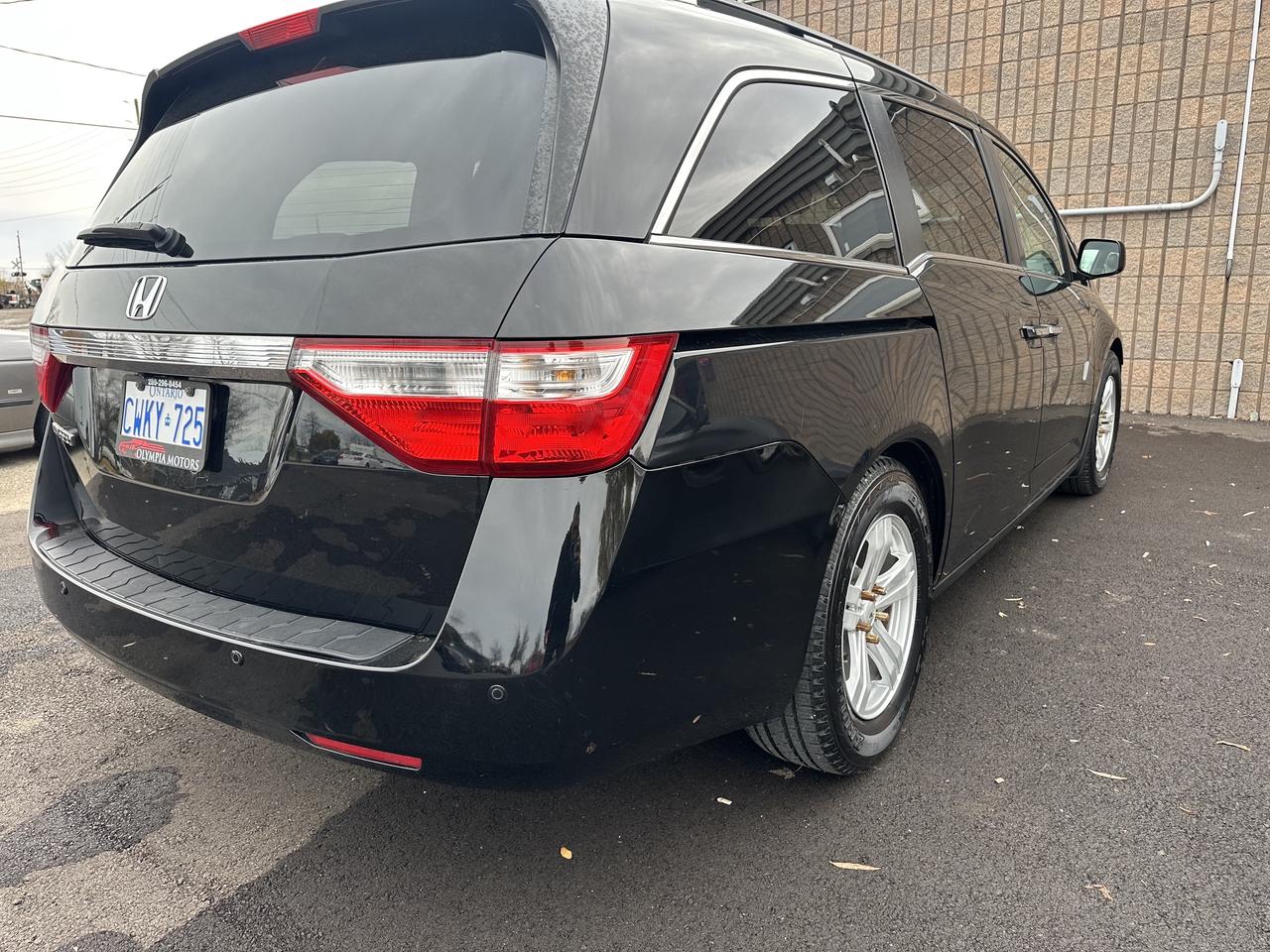 2013 Honda Odyssey EX-L Photo