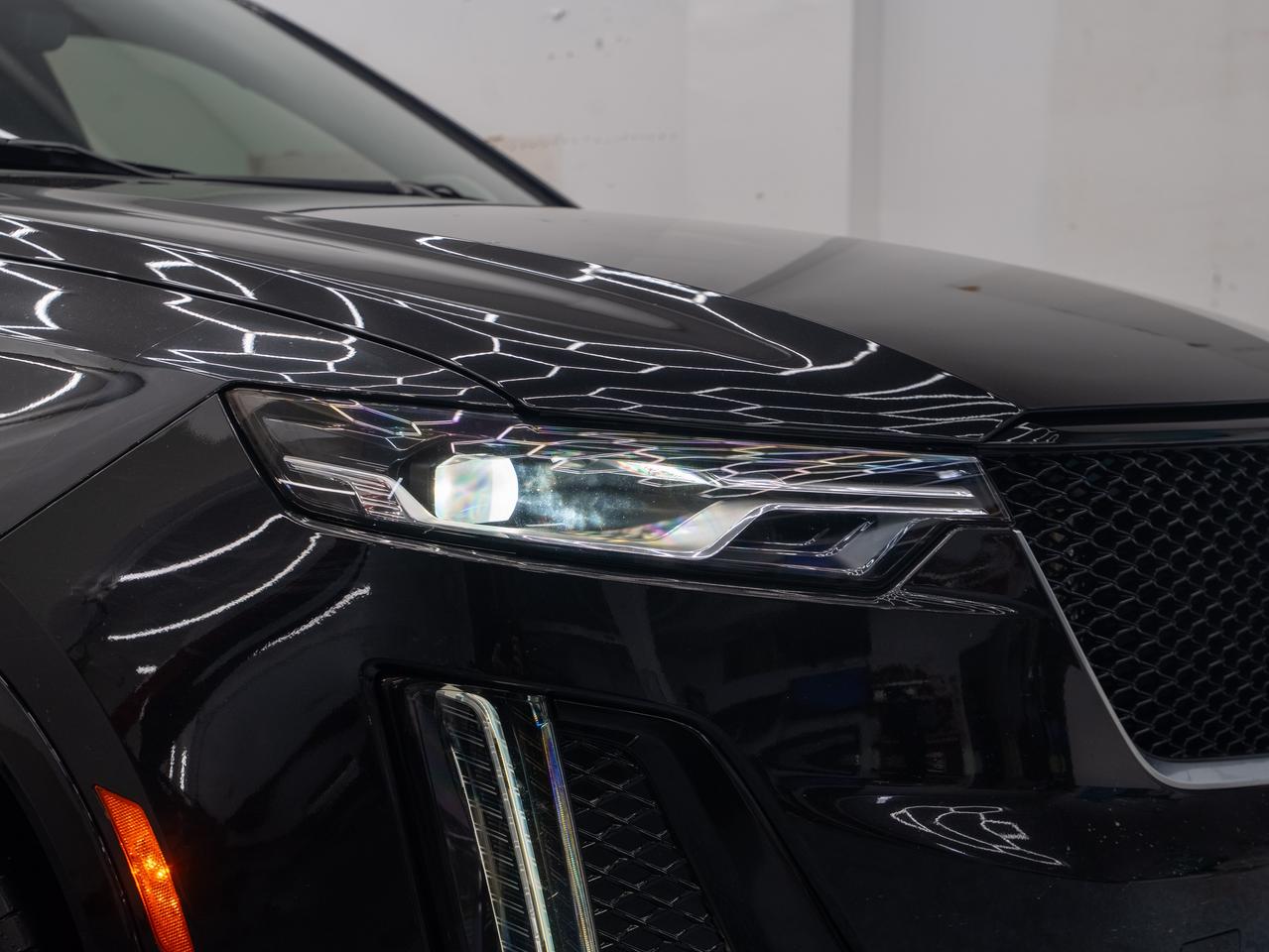 2023 Cadillac XT6 Sport Photo