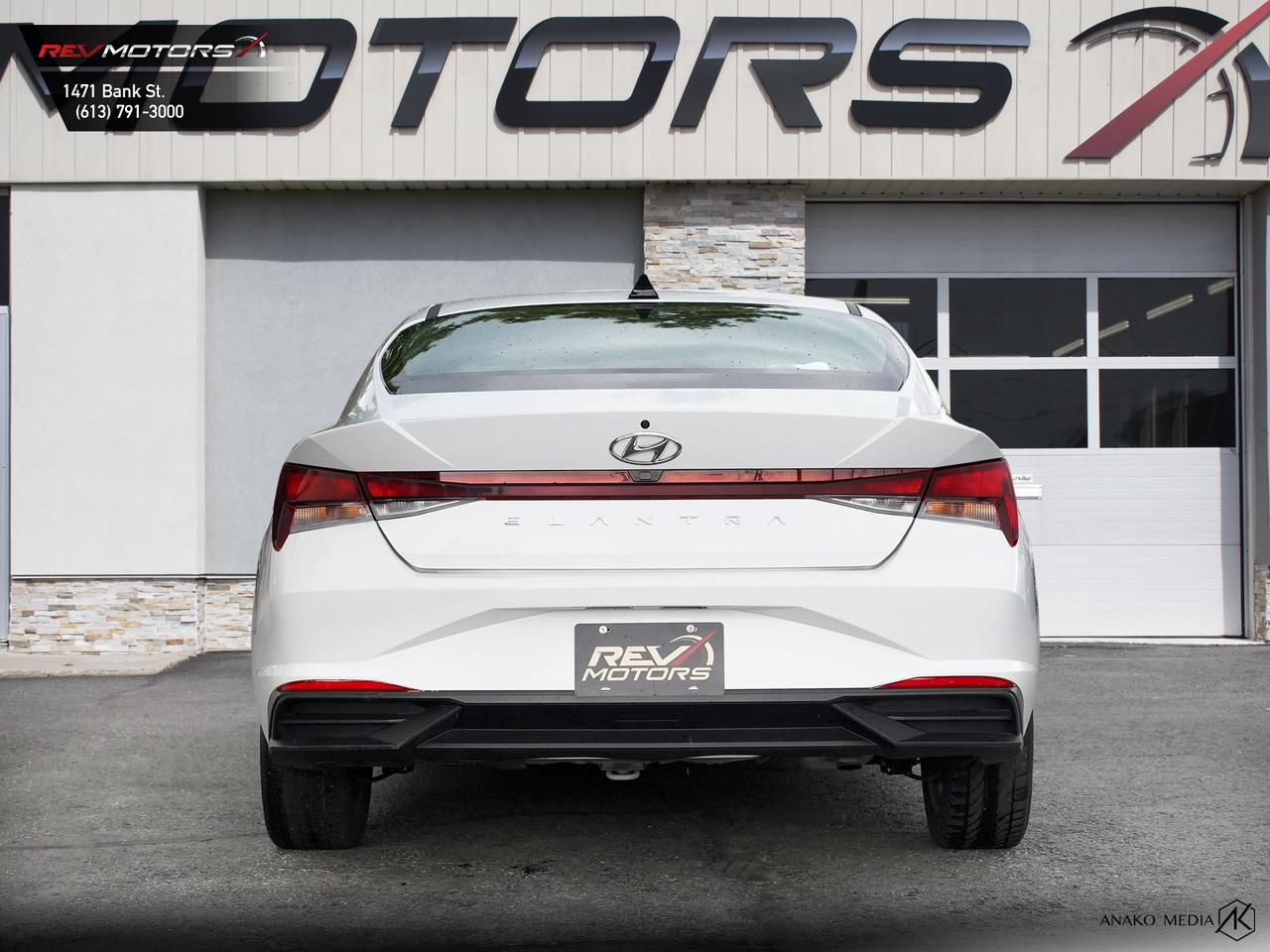 2021 Hyundai Elantra SEL Photo