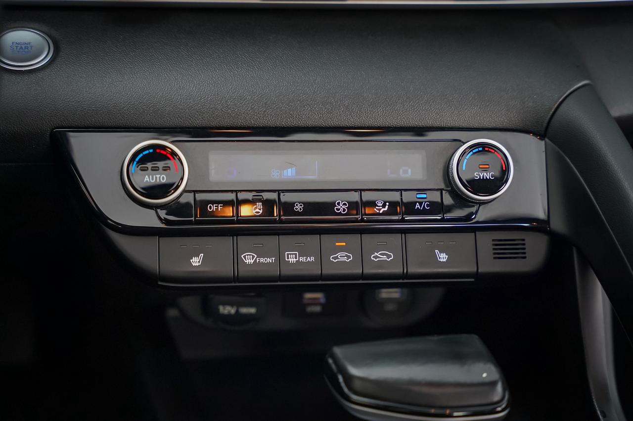 2021 Hyundai Elantra SEL Photo