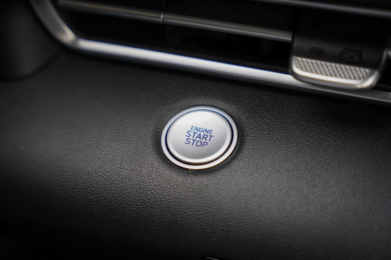 2021 Hyundai Elantra SEL Photo