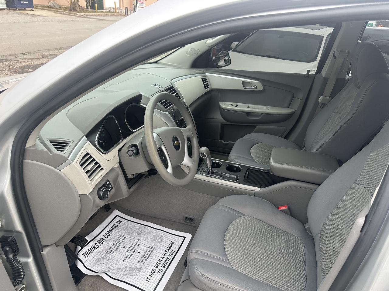 2011 Chevrolet Traverse LS Photo