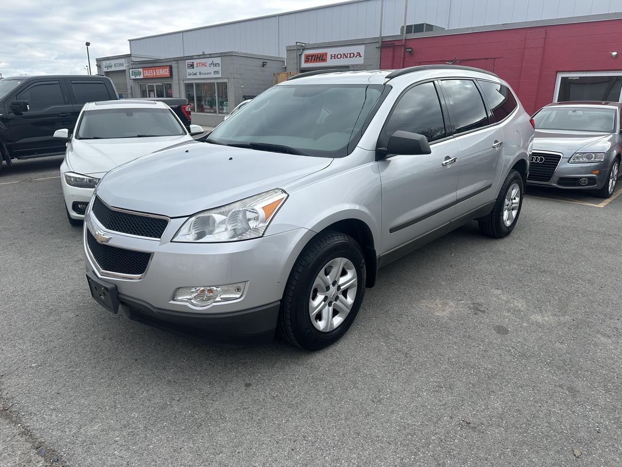 2011 Chevrolet Traverse LS Photo