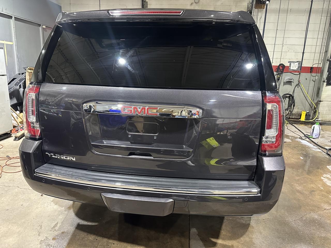 2017 GMC Yukon Denali Photo