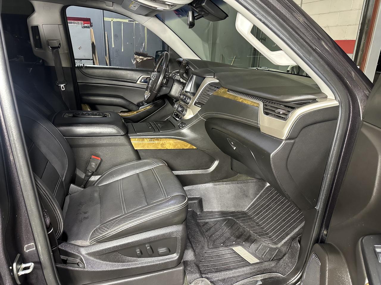 2017 GMC Yukon Denali Photo