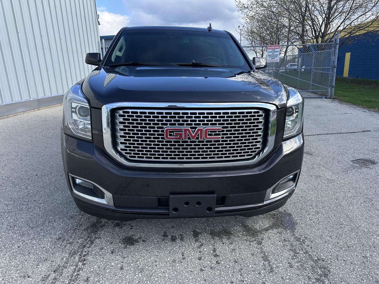 2017 GMC Yukon Denali Photo